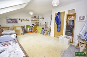 Photo 35- click for photo gallery